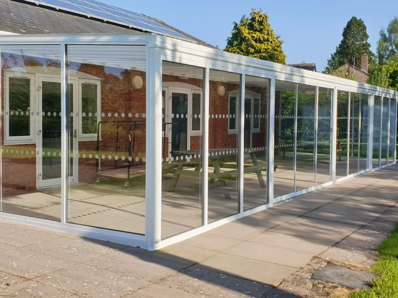 Simplicity 16 Glass Room