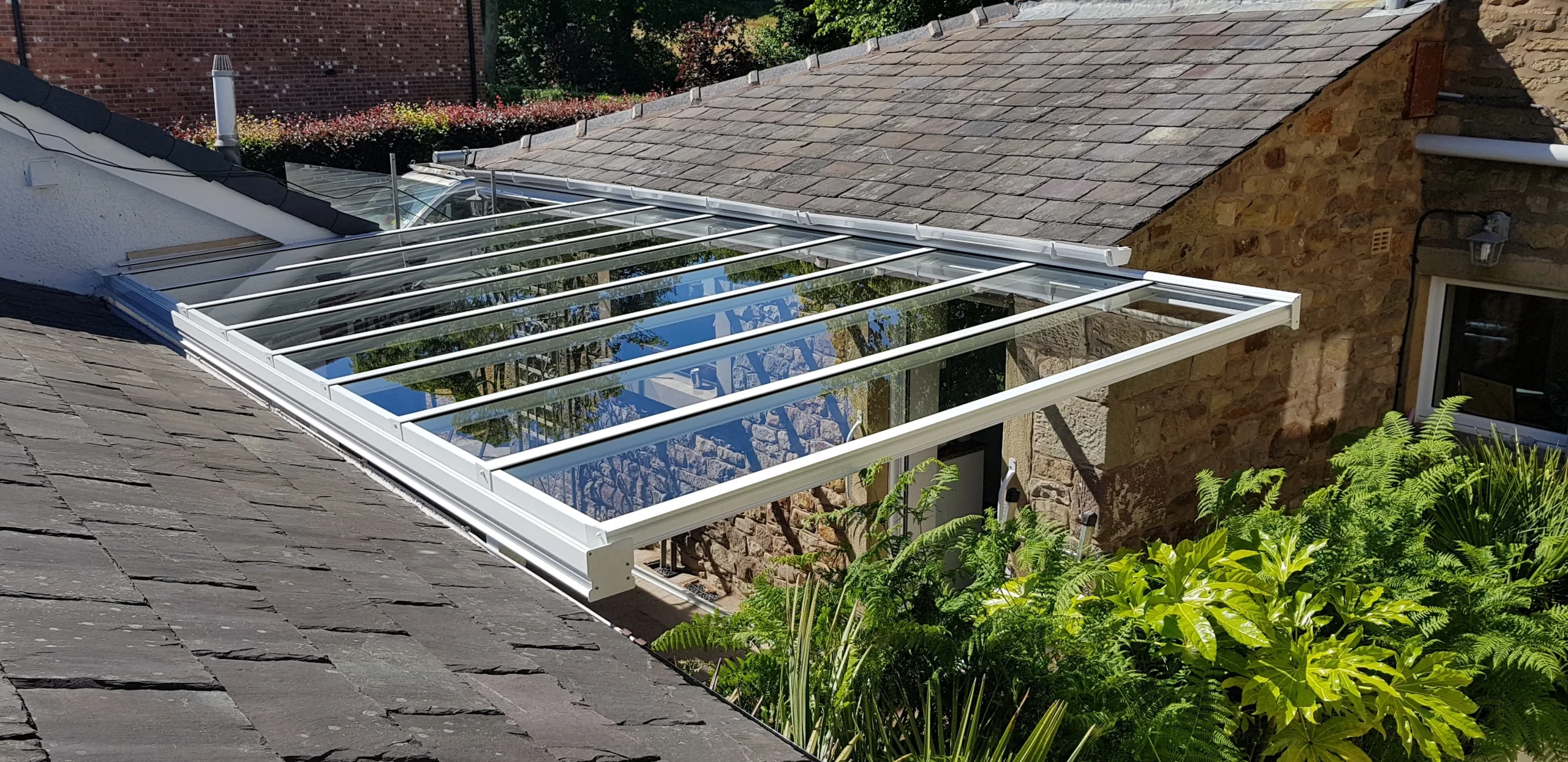 Simplicity6-White-Clear-Glass